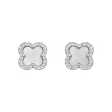 "TINY CLOVER" Stud Earrings