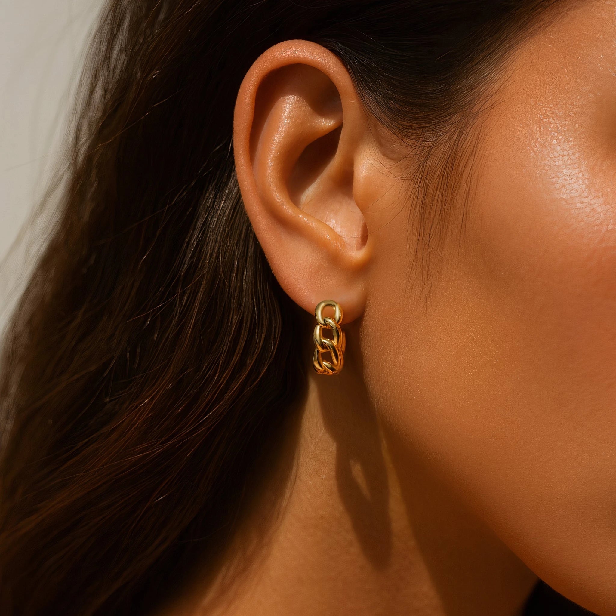 Cuban Link | Hoop Hugger Earrings