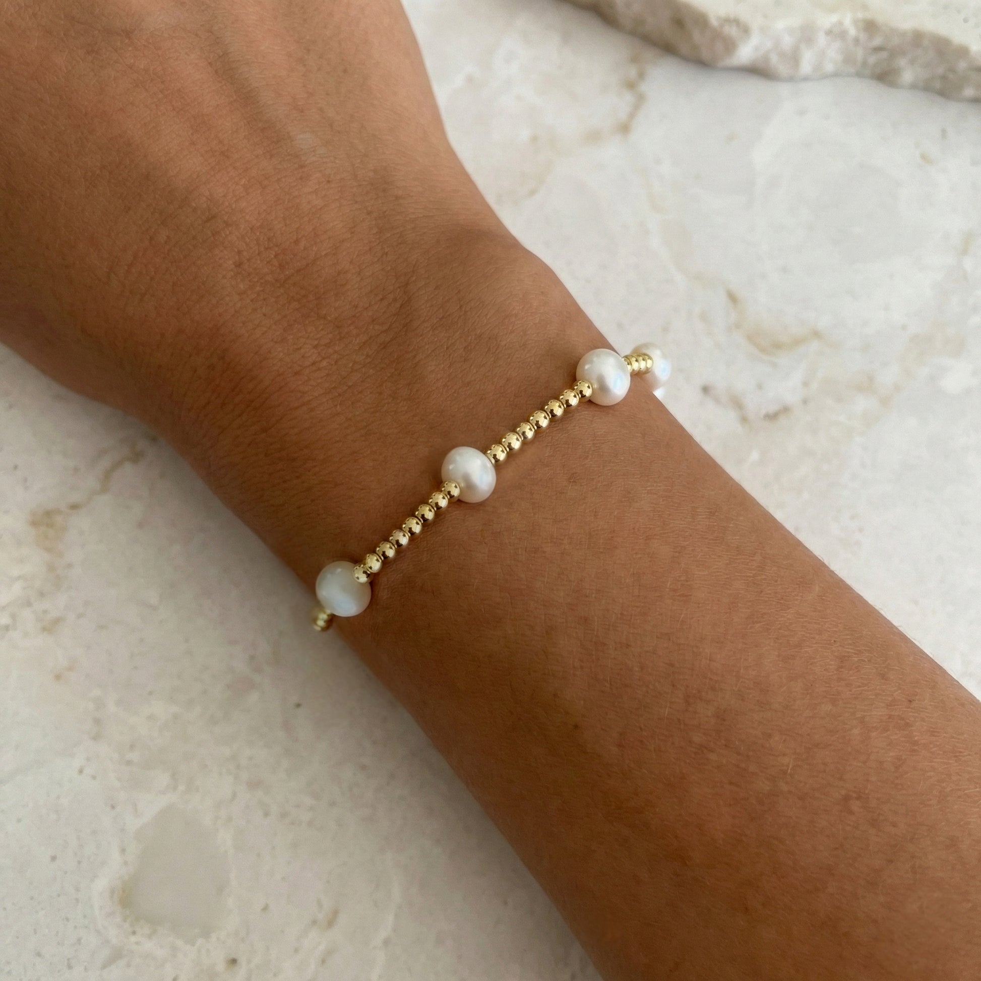 Bara | Gold Filled Beaded Bracelet with Pearls