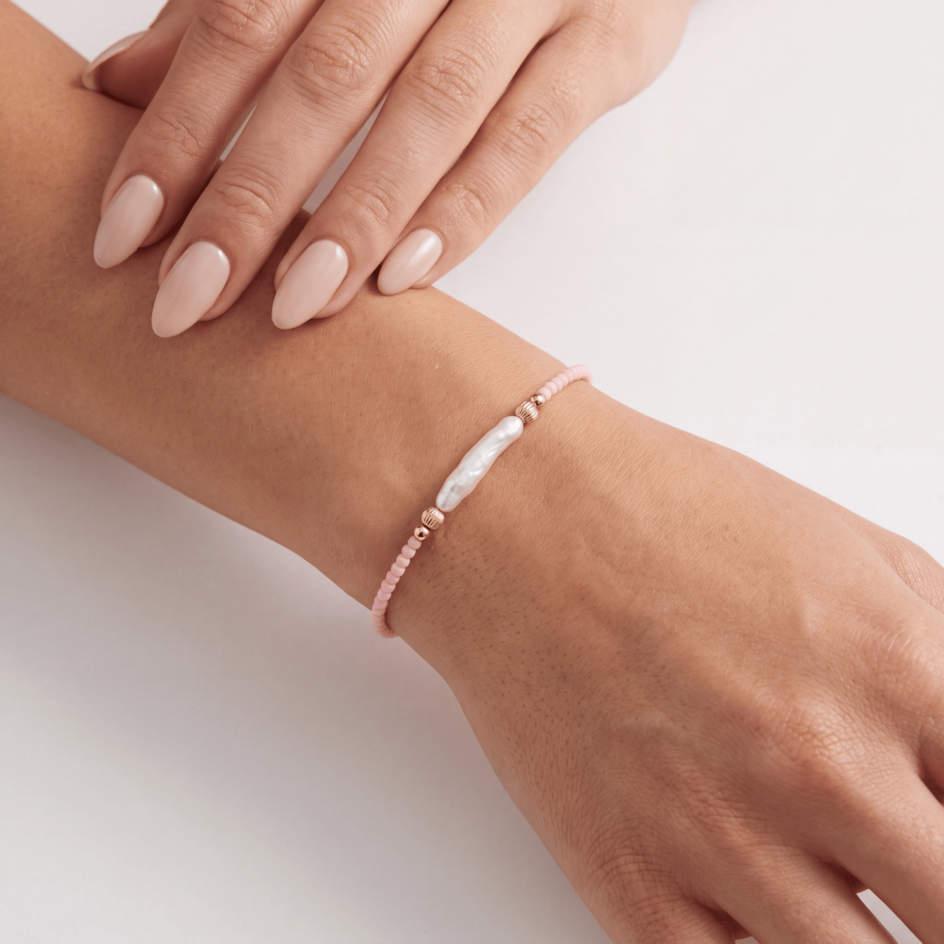 Day Dream + Pearl Bracelet — Bubblegum - Bara Boheme