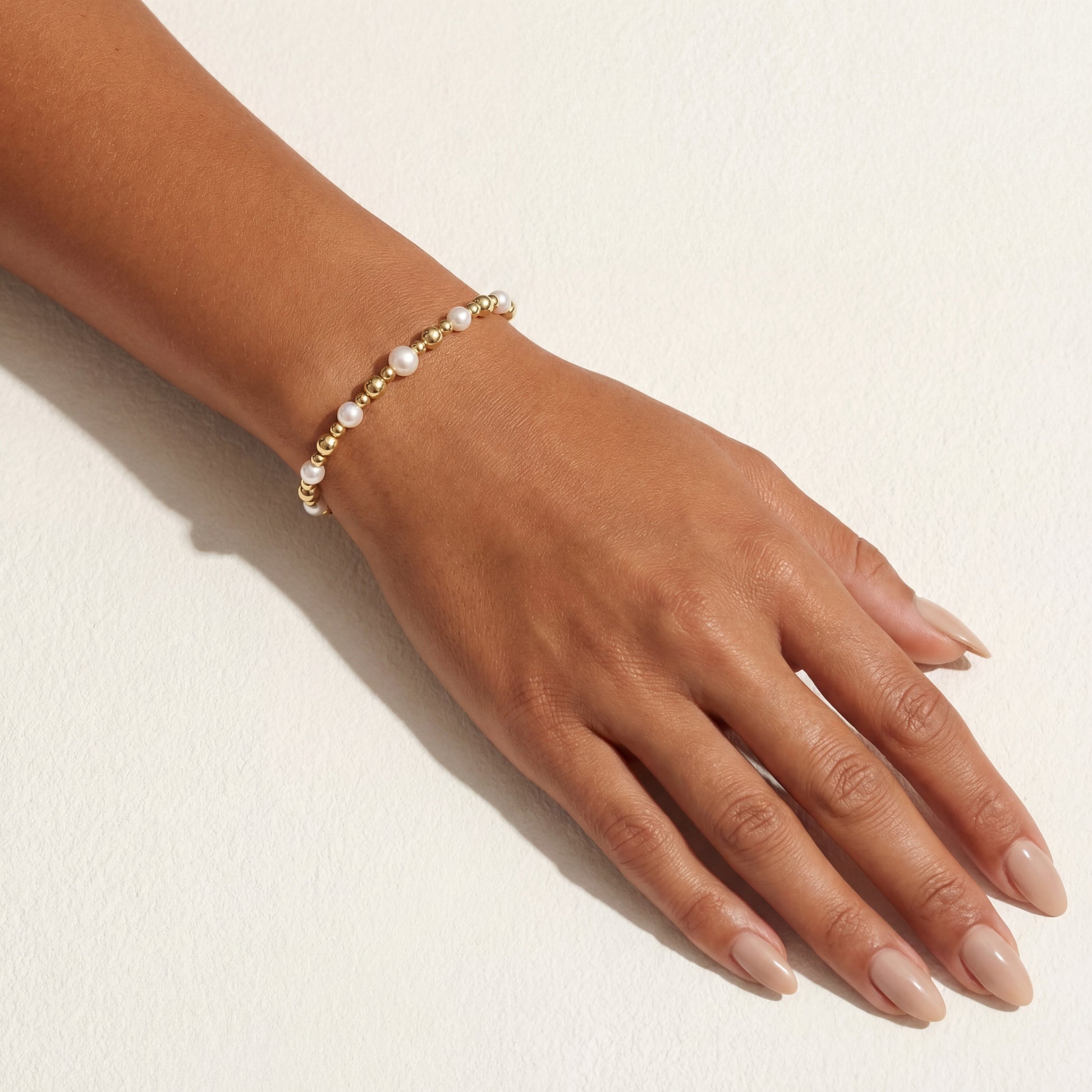 Ashlyn | Gold Filled Beaded Bracelet with Pearls