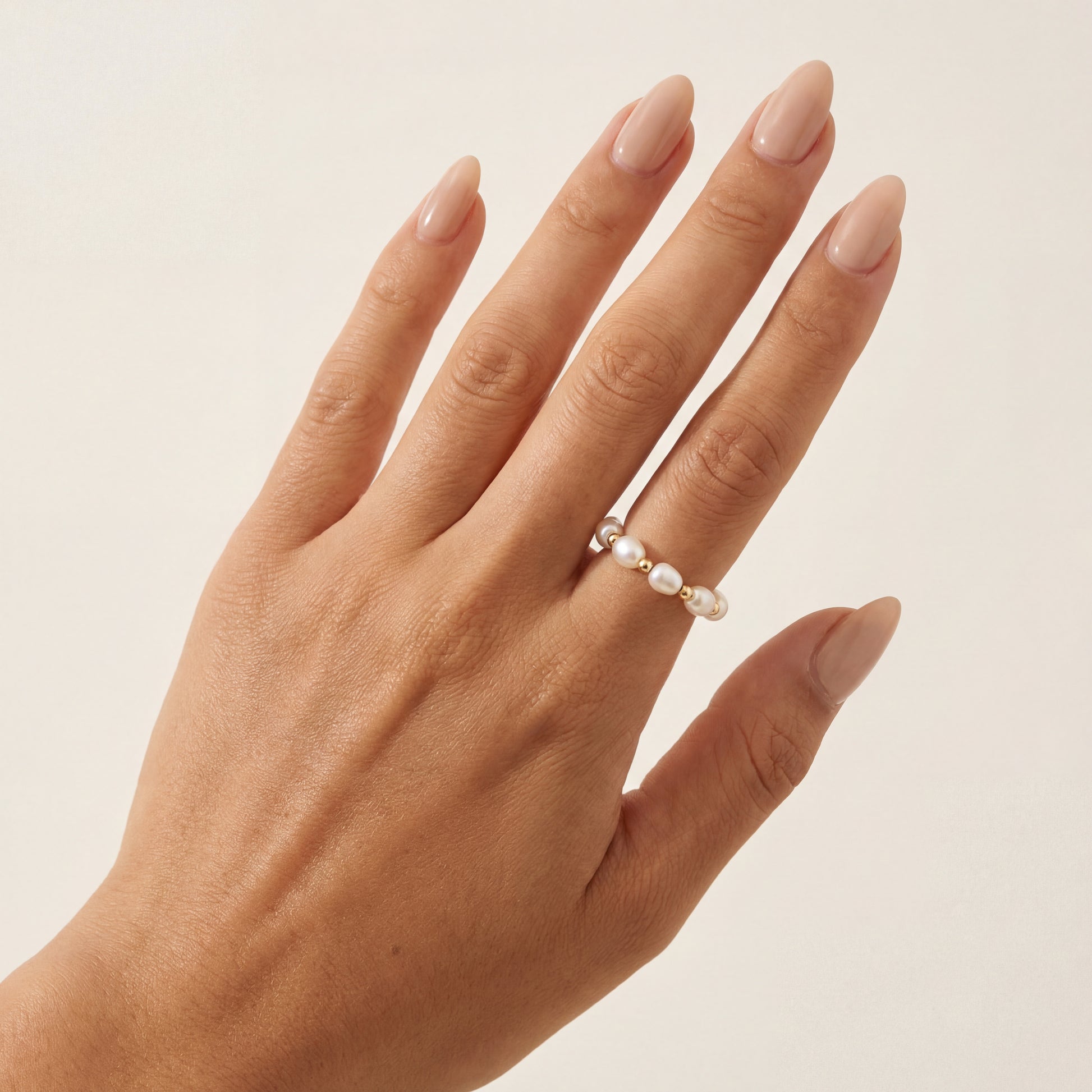Amelia | Beaded Stretchy Ring with Pearls