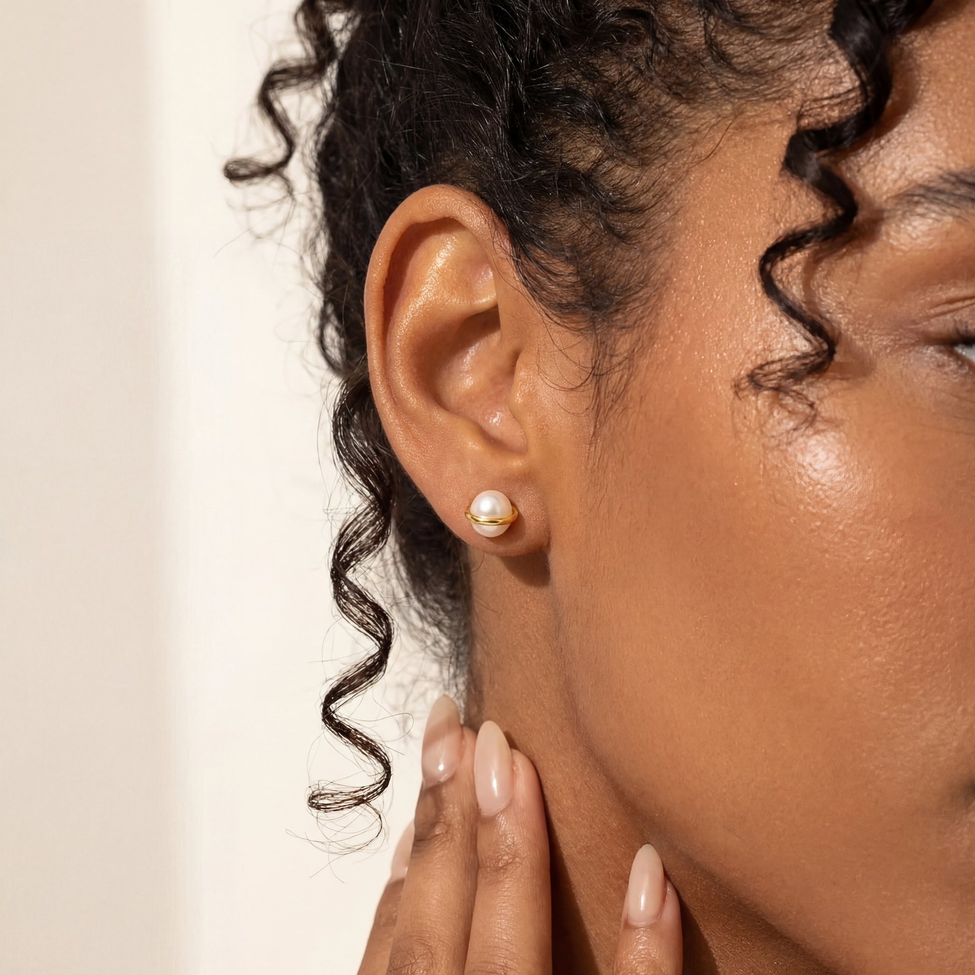 Pearl Stud Earrings with Bar