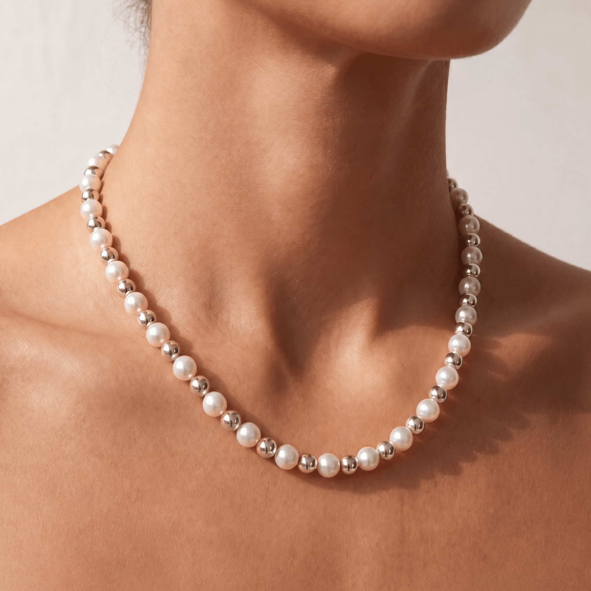 Lola Pearl Beaded Necklace - Bara Boheme