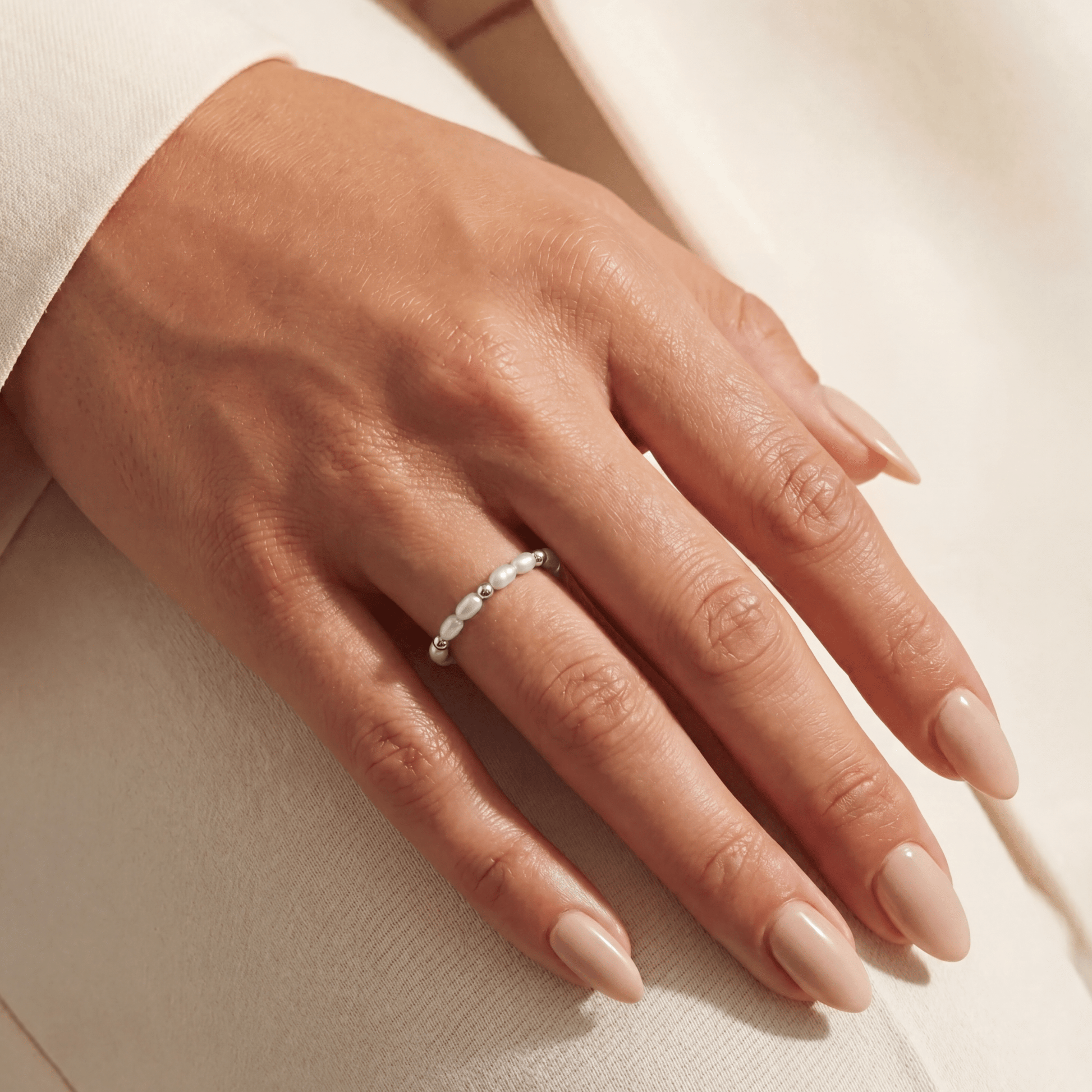 Sara Pearl Beaded Stretchy Ring - Bara Boheme